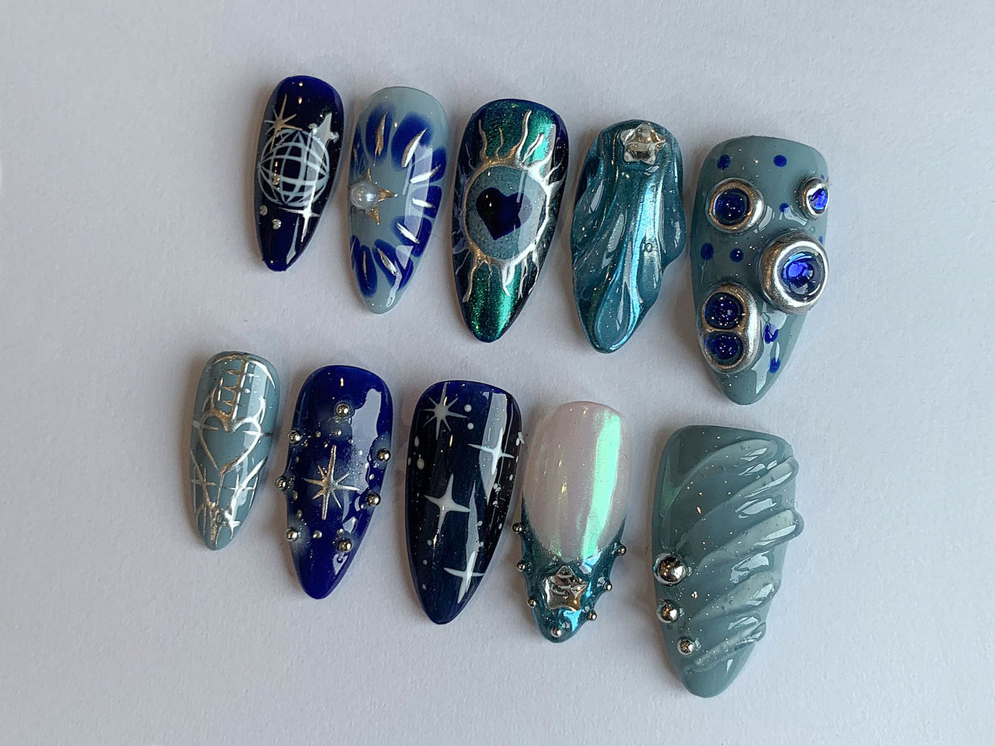 Acubi-Style Press On Nails | Deep Blue Ombre | 3D Freestyle Handpainted Nail Set | Sparkling Gemstone | Acrylic Nails | Fake Nails | J119