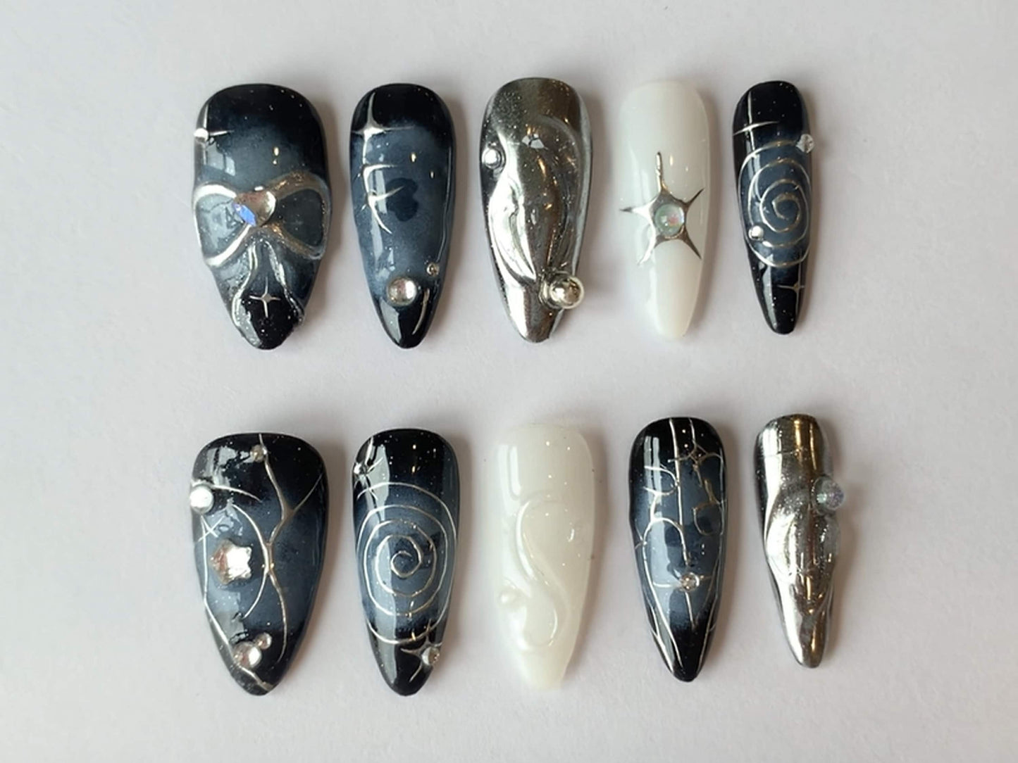Y2k Nail Set with Sliver Motifs | Y2k-Inspired Press On Nails| Sliver and Blue with Unique Chrome Designs | J131